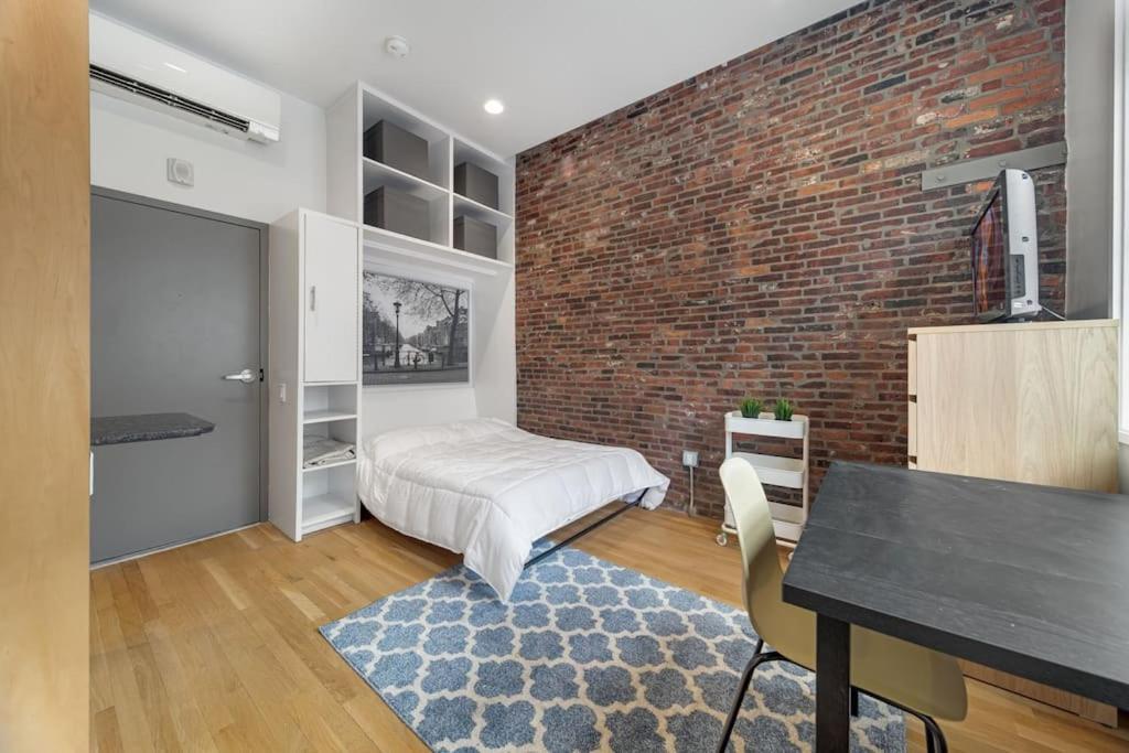 Simple Furnished Studio In The Heart Of Boston Esterno foto