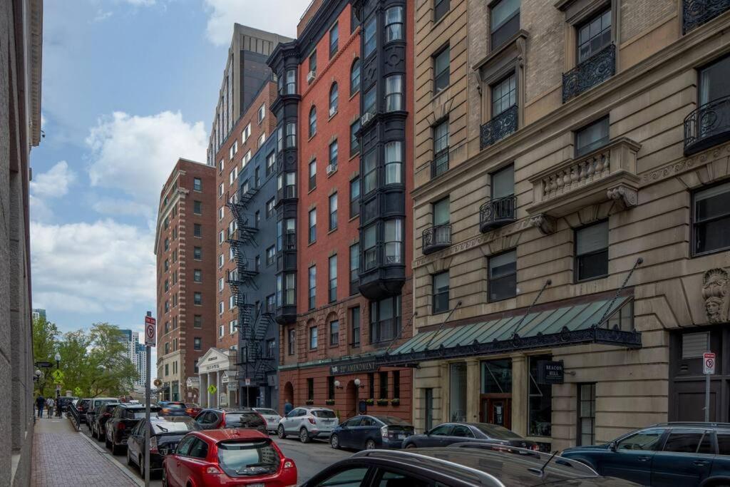 Simple Furnished Studio In The Heart Of Boston Esterno foto